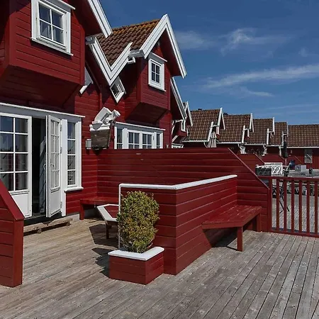 Idylic Sea House, With High Standard *